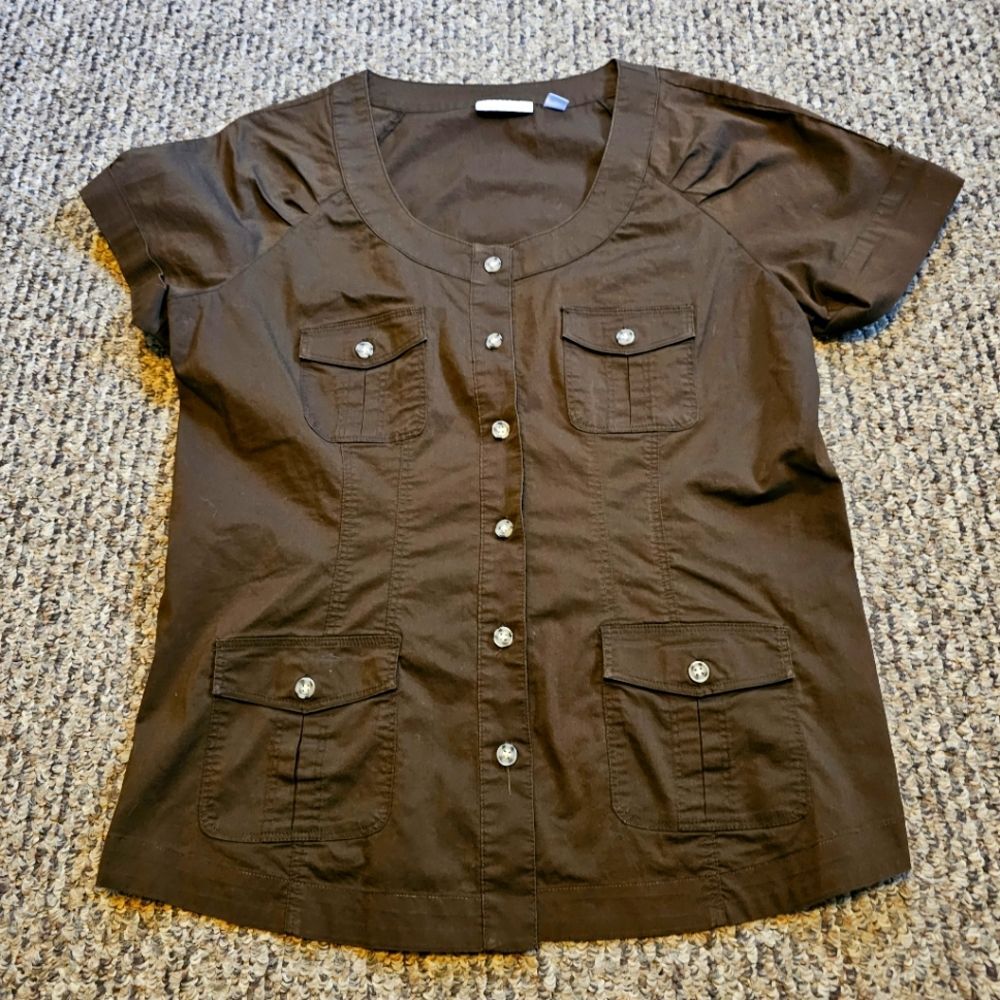New York & Company Blouse Stretch Round Neck Brown Button Down Sz. Large